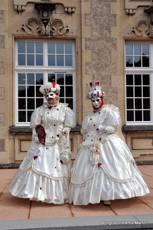 Antoinette, Brigitte